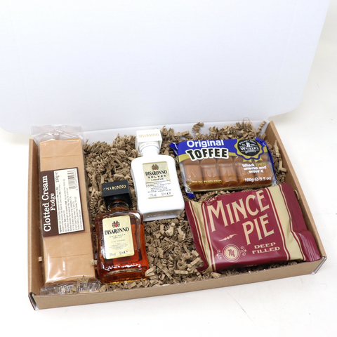 Alcohol & Christmas Treats Letterbox Gift Set With Mince Pie