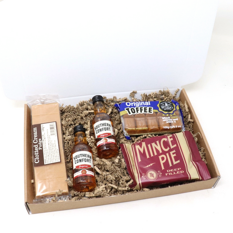 Alcohol & Christmas Treats Letterbox Gift Set With Mince Pie